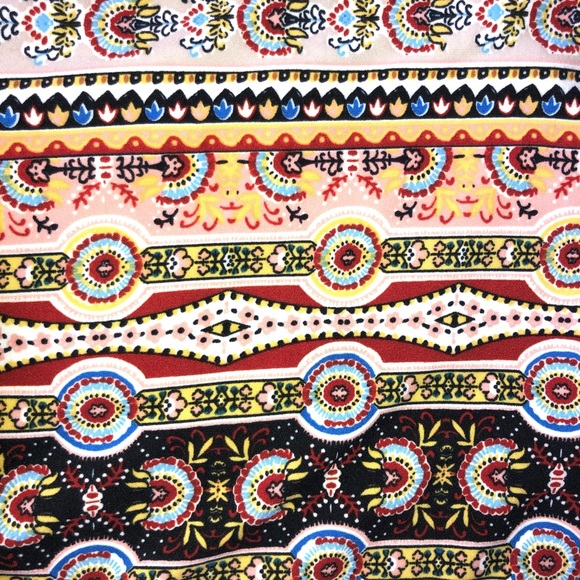 Multi Color Tie Waist Wide Leg Pants - Picture 4 of 7